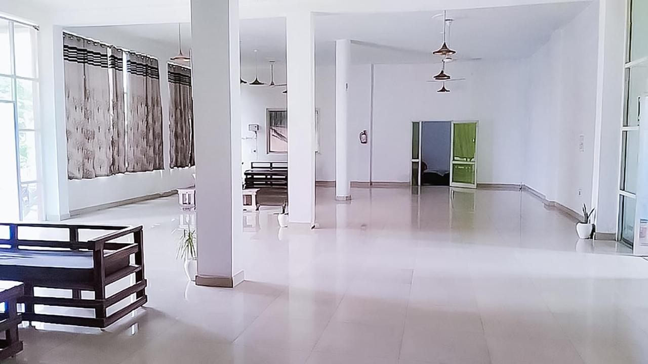 Roomshala 110 Hotel Mulaqaat - Shiv Nadar University Dadri Bagian luar foto