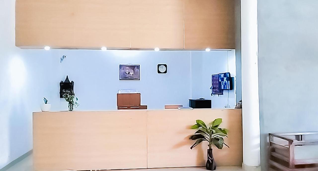 Roomshala 110 Hotel Mulaqaat - Shiv Nadar University Dadri Bagian luar foto