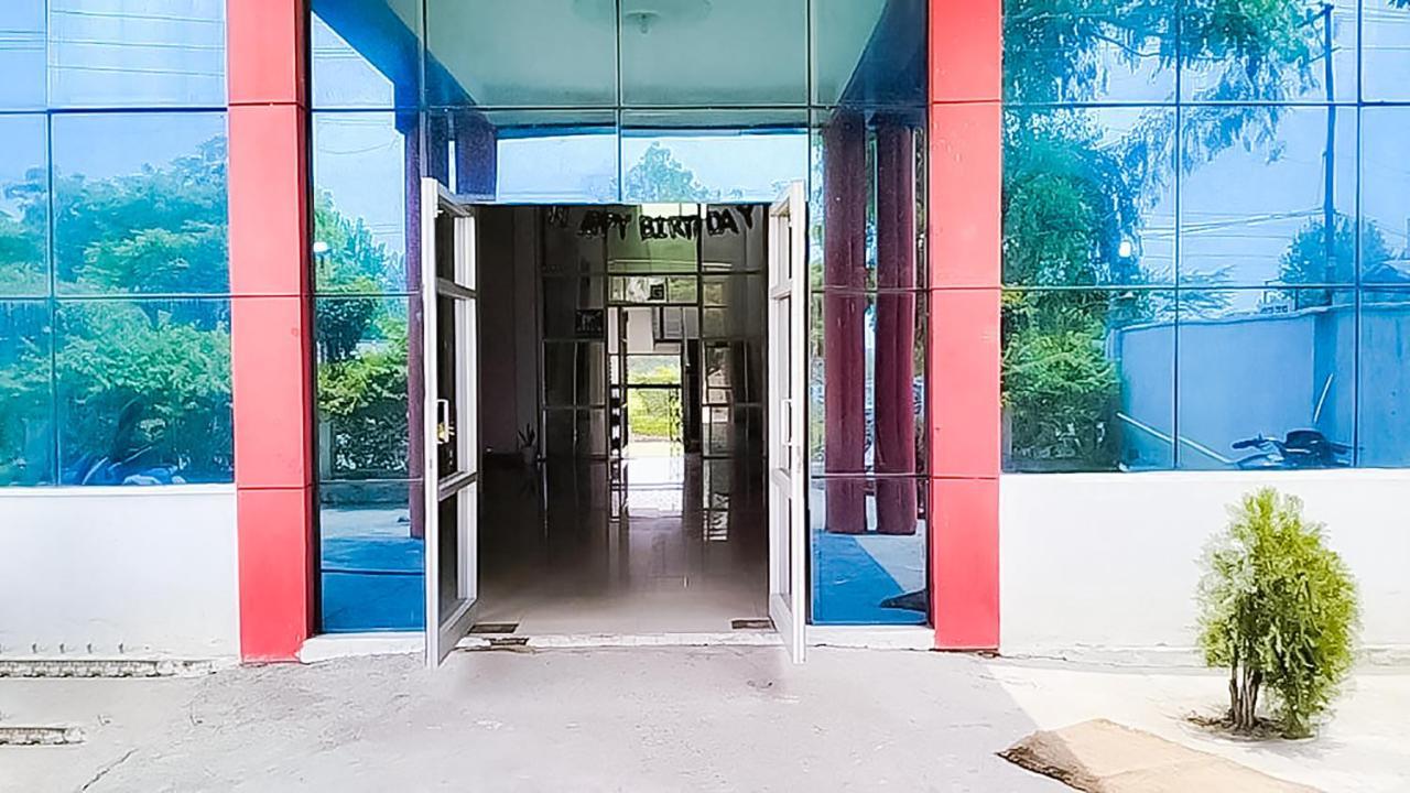 Roomshala 110 Hotel Mulaqaat - Shiv Nadar University Dadri Bagian luar foto